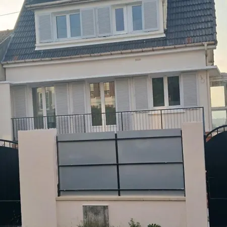 Villa Sm *